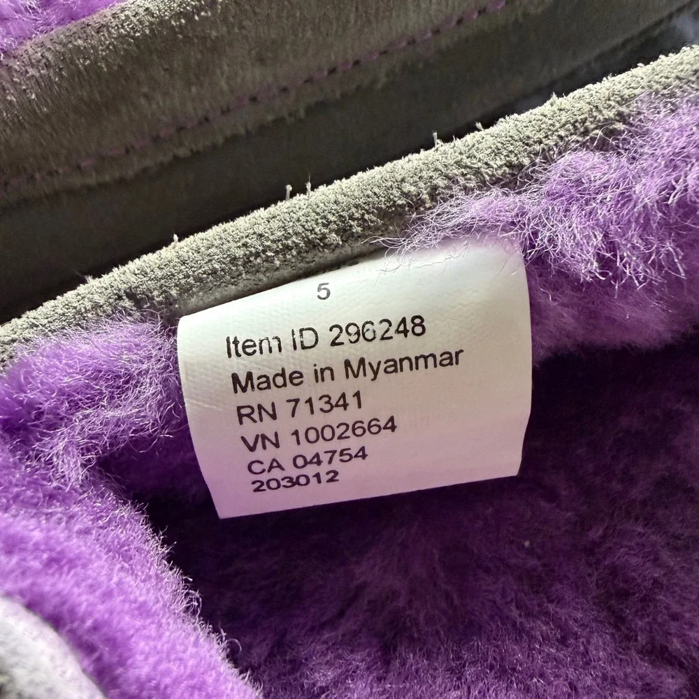 LL Bean Kids Wicked Good Moccasin Slippers Gray Purple Suede Size 5 296248